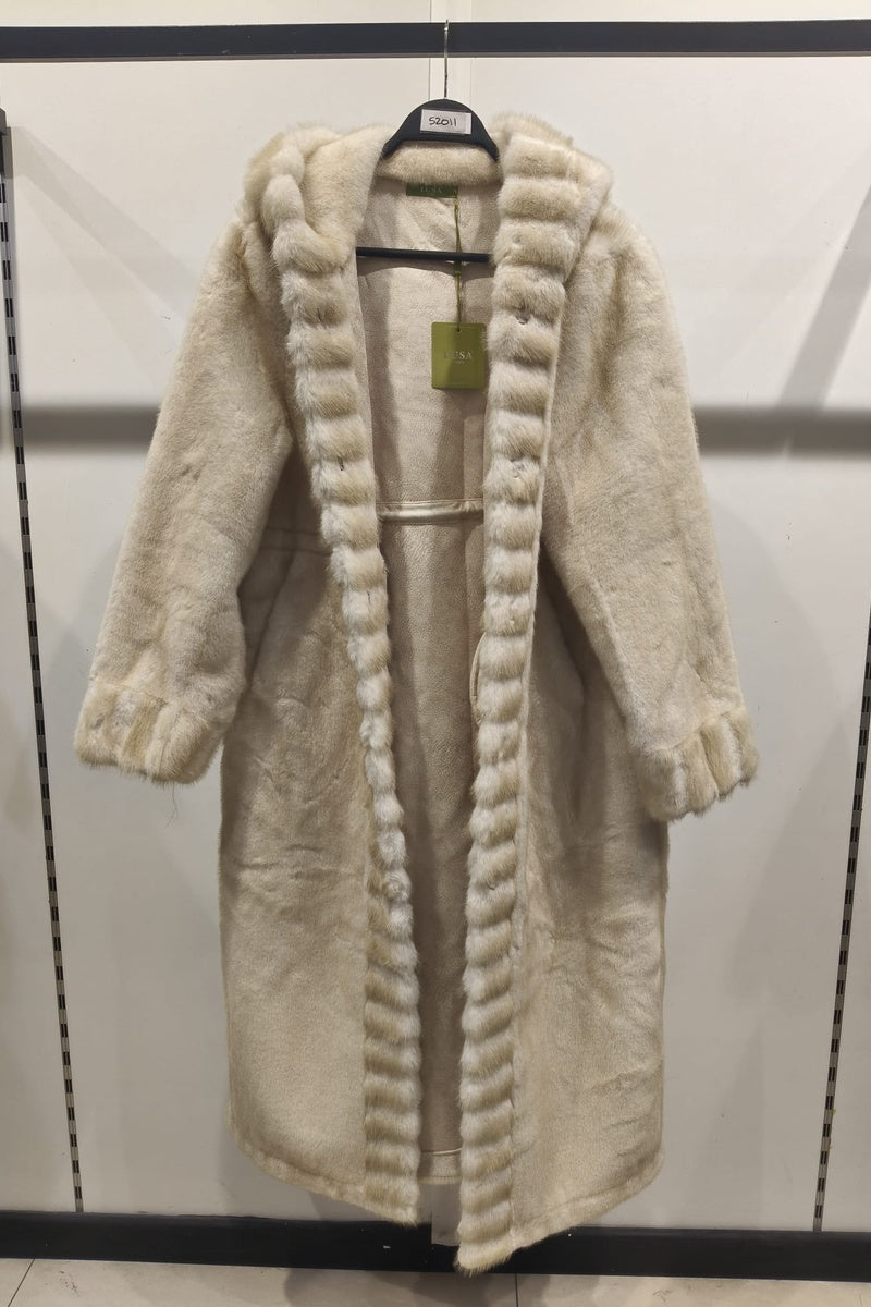 Manteau uni premium fausse fourrure avec poches et capuche