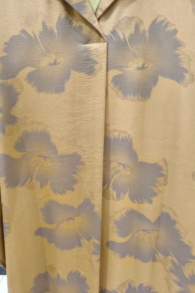 Robe longue fluide imprimée fleurie manches papillons avec col chemise