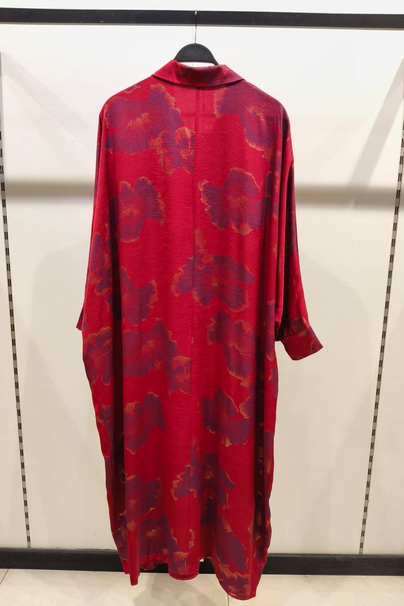 Robe longue fluide imprimée fleurie manches papillons avec col chemise