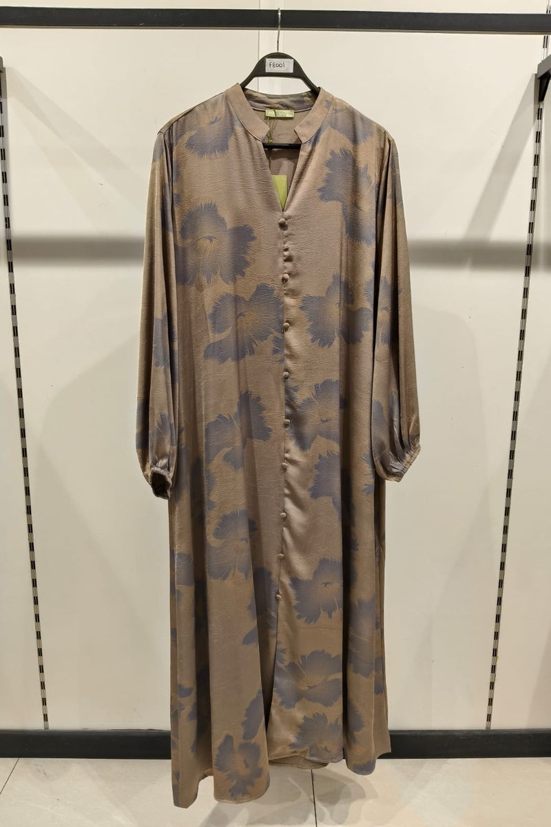 Robe longue imprimée fleurie avec boutons de décor