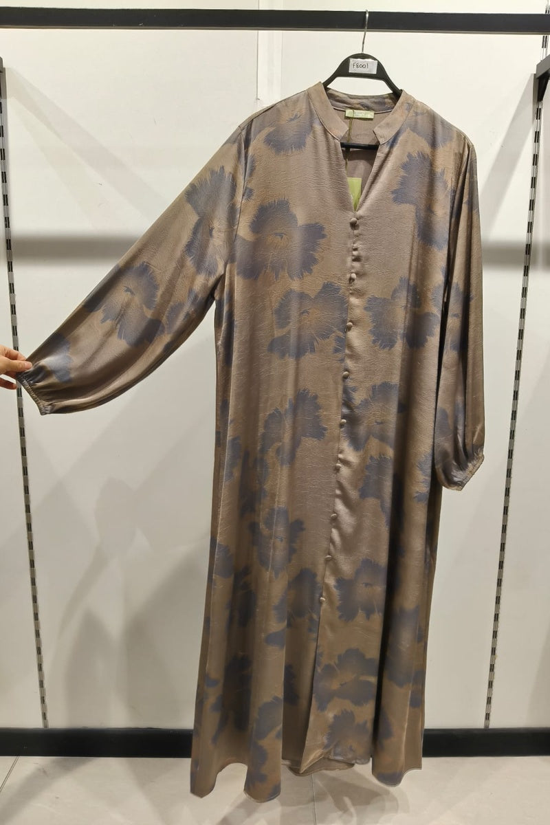 Robe longue imprimée fleurie avec boutons de décor