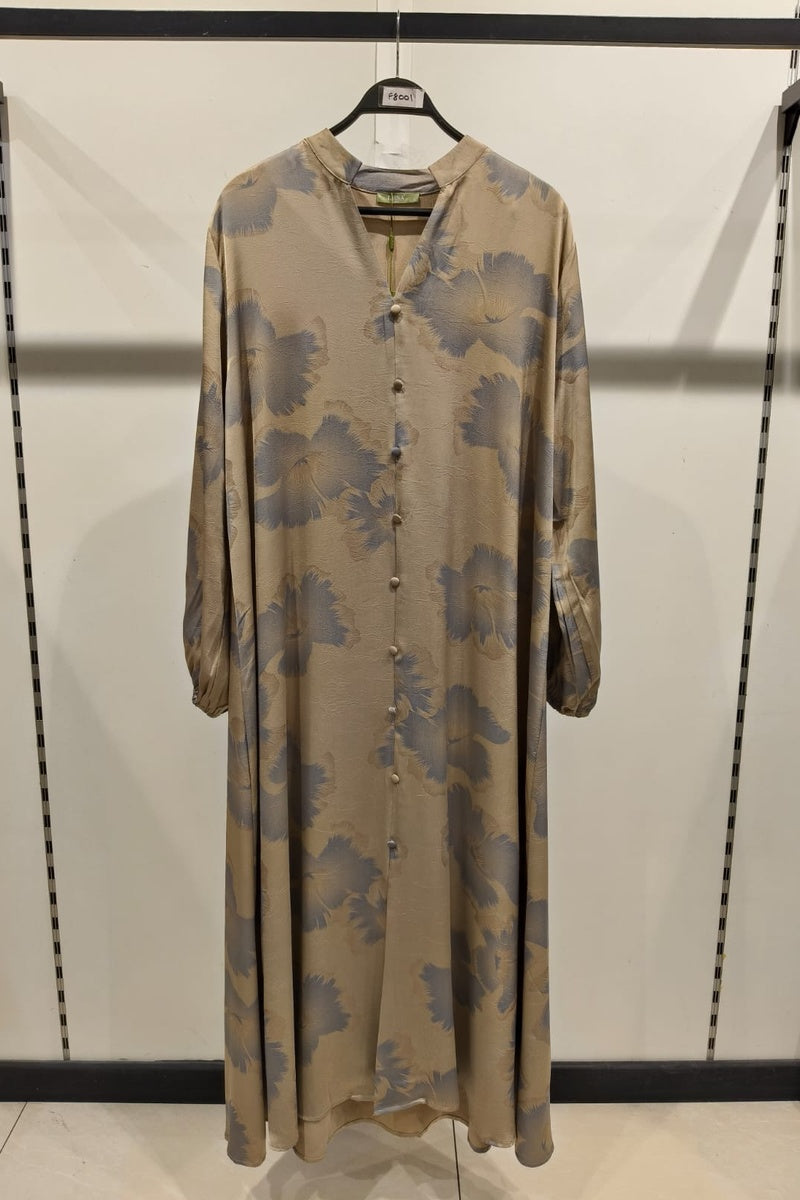 Robe longue imprimée fleurie avec boutons de décor