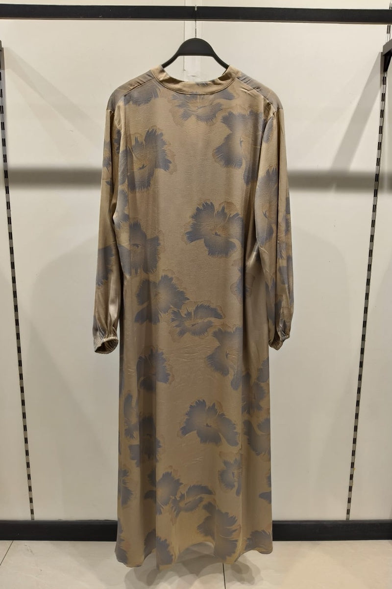 Robe longue imprimée fleurie avec boutons de décor