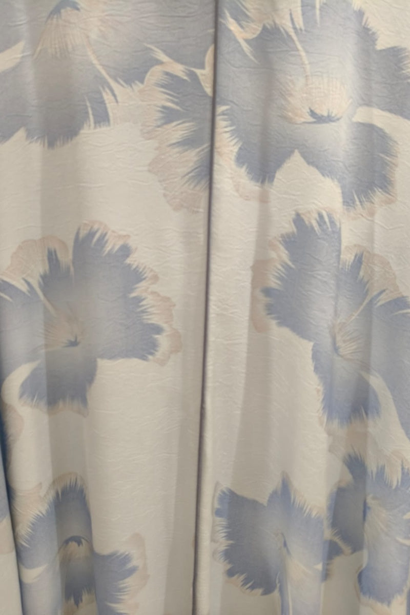 Robe longue fluide imprimée fleurie effet paillette