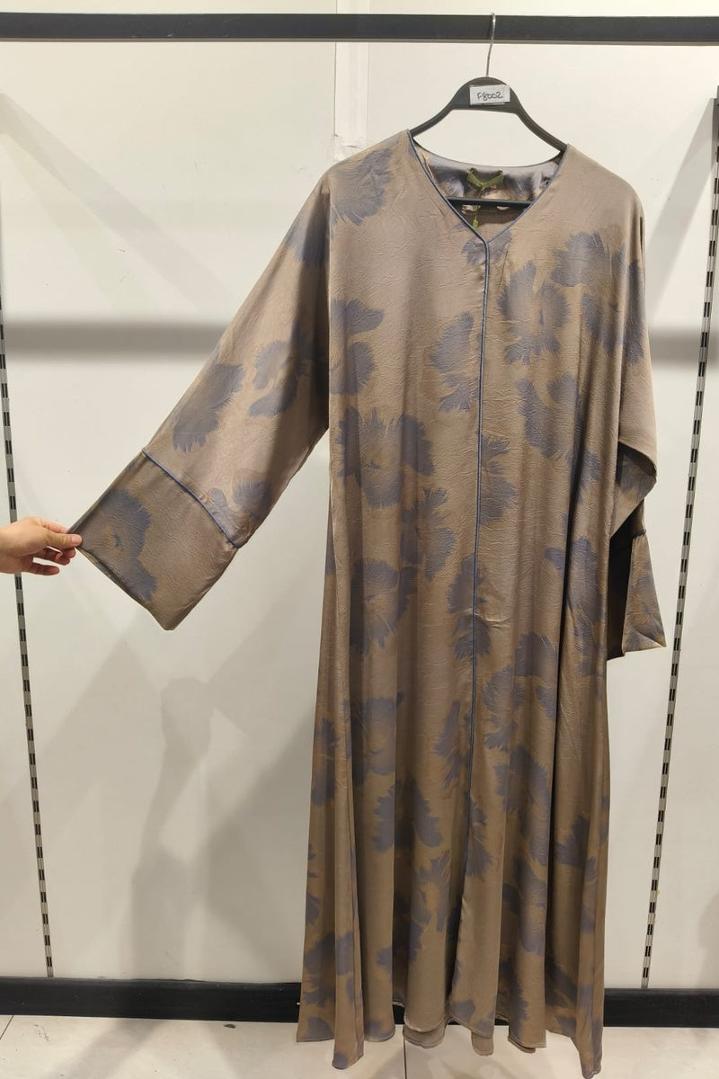 Robe longue fluide imprimée fleurie effet paillette