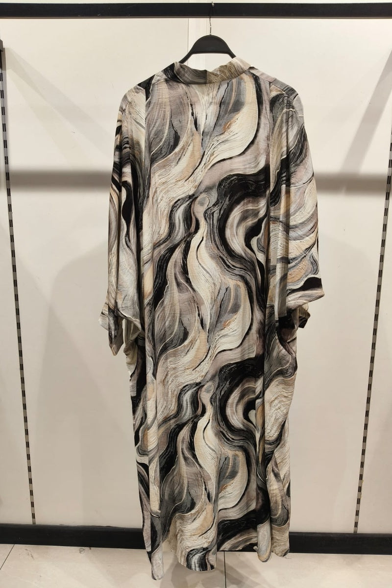Robe longue imprimée abstraite manches papillons