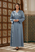 Robe longue abaya unie satinée à broderie fleurie avec ceinture