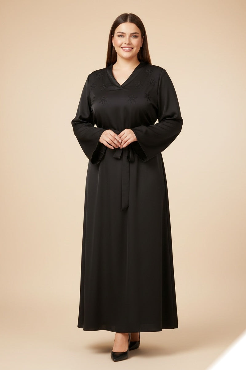 Robe longue abaya unie satinée à broderie fleurie avec ceinture