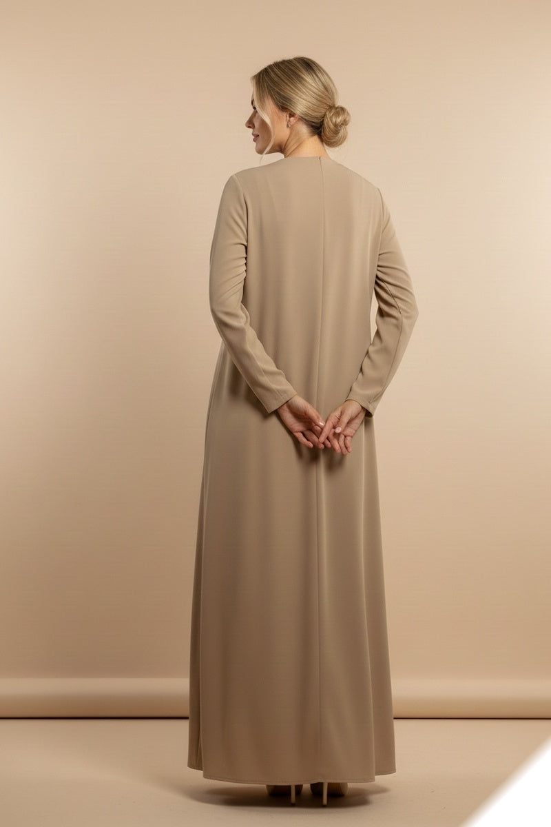 Robe longue unie à doublure boutonée élégante