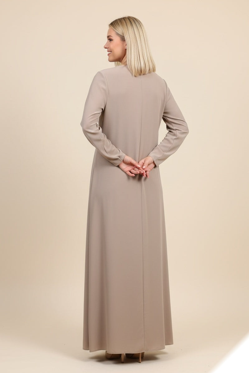 Robe longue unie à doublure boutonée élégante