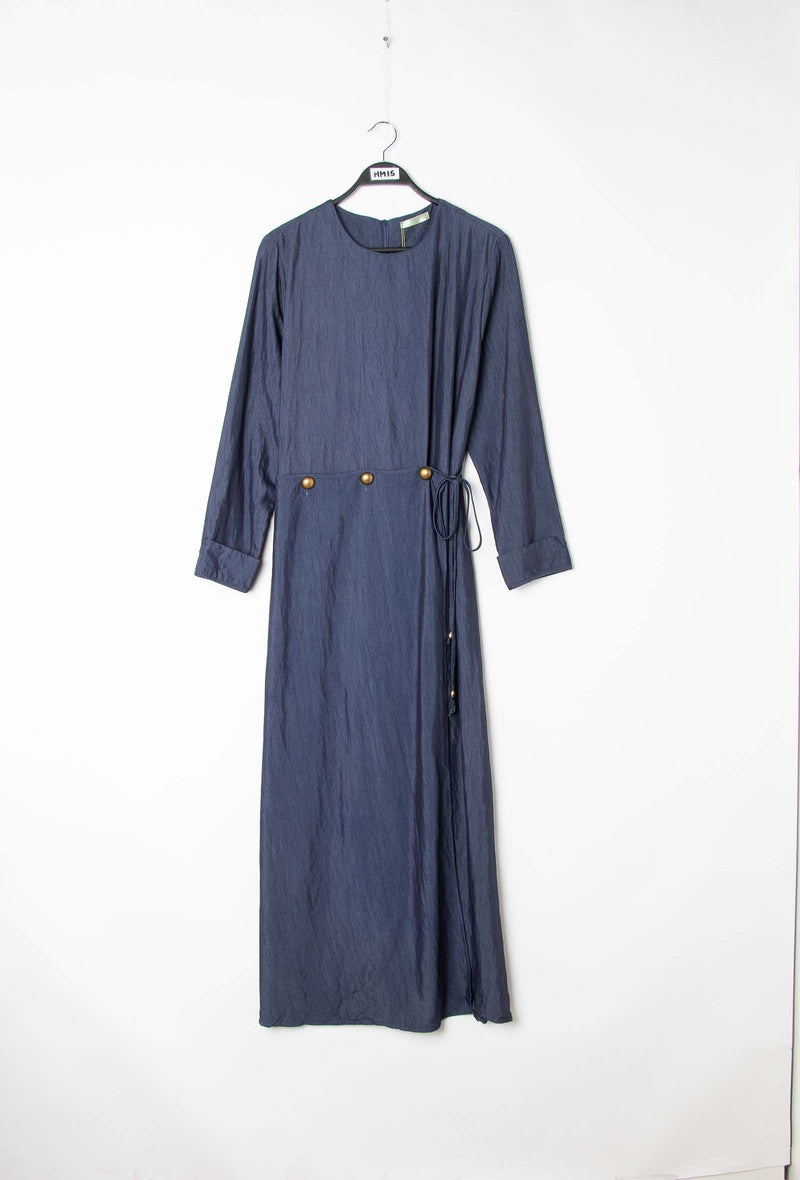 Robe longue unie détail ceinture boutonnée