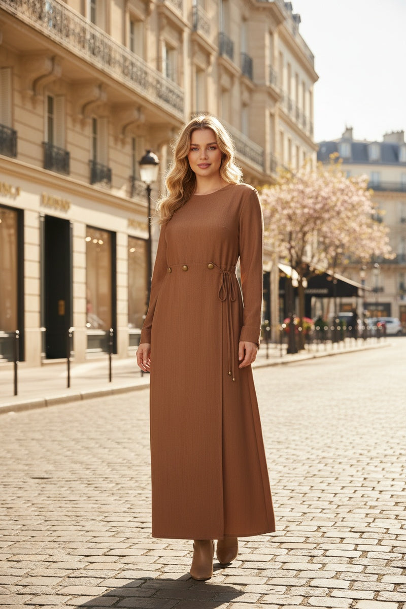 Robe longue unie détail ceinture boutonnée