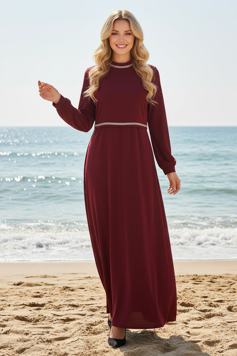Robe longue unie élégante super évasée avec strass et doublure