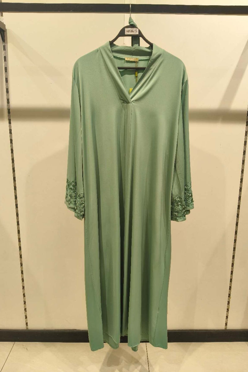 Abaya longue unie avec broderie fleurie perlée