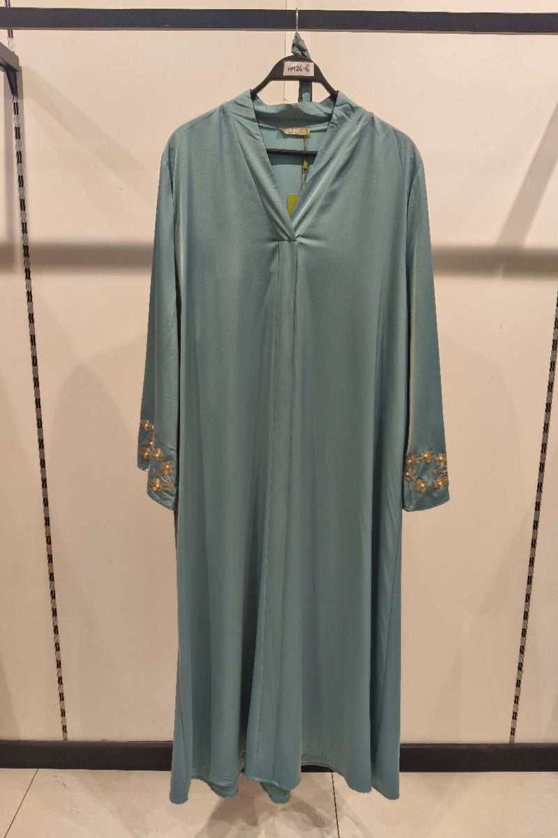 Abaya longue unie avec broderie fleurie perlée