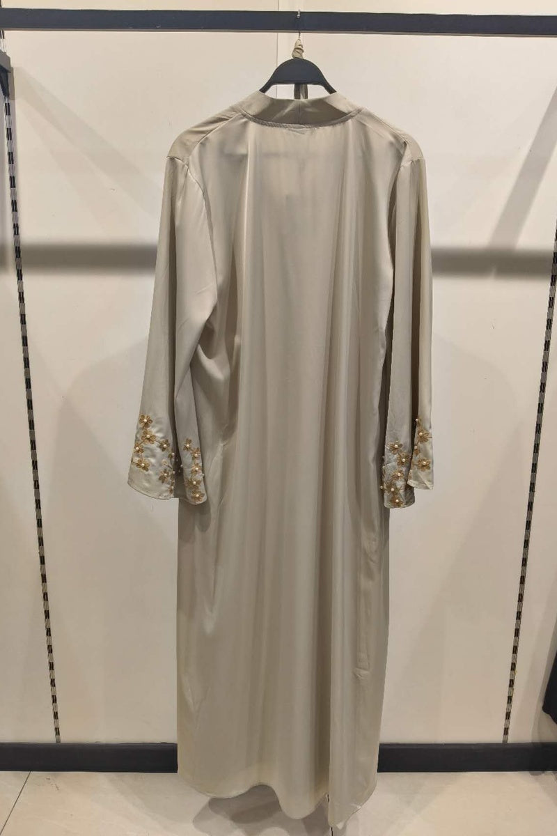 Abaya longue unie avec broderie fleurie perlée
