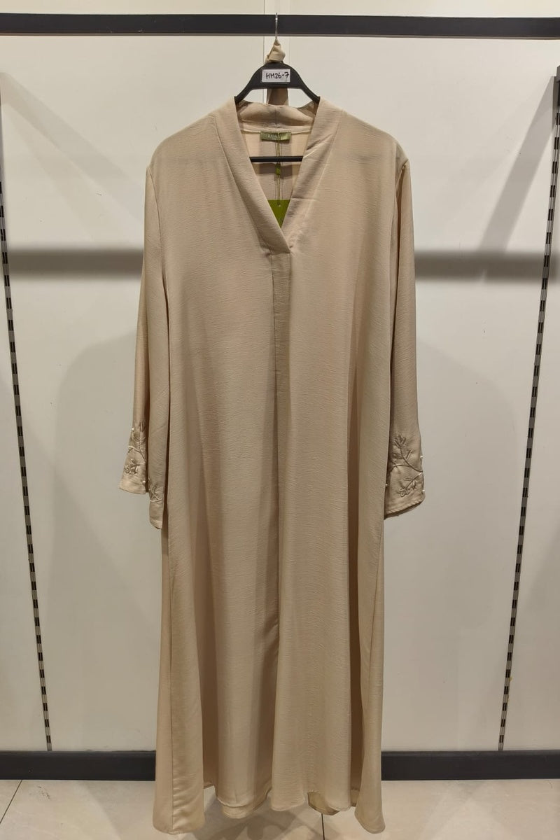 Abaya longue unie avec broderie fleurie perlée