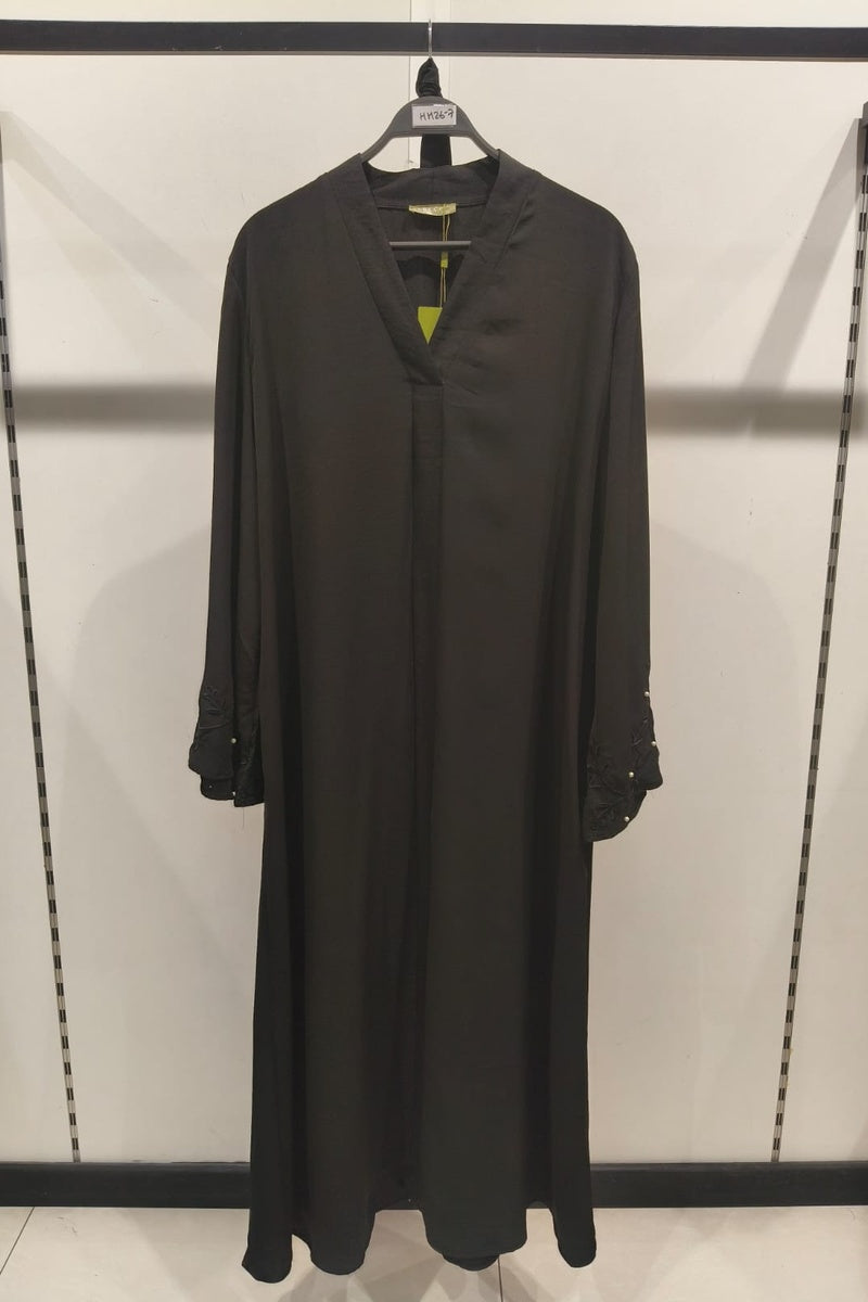 Abaya longue unie avec broderie fleurie perlée