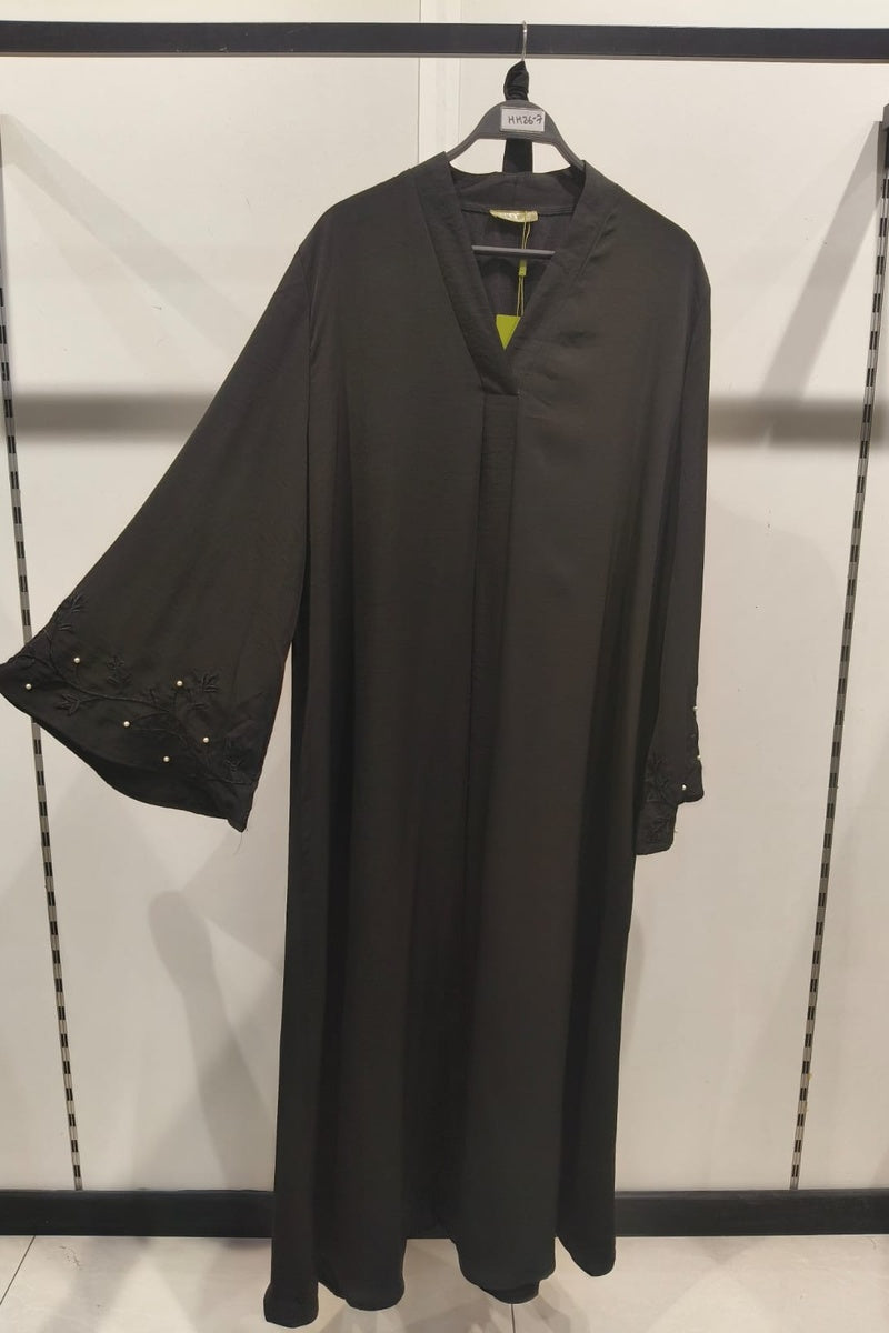 Abaya longue unie avec broderie fleurie perlée