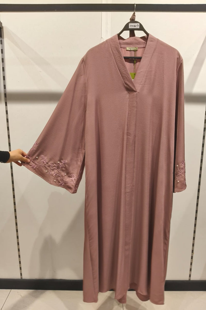 Abaya longue unie avec broderie fleurie perlée