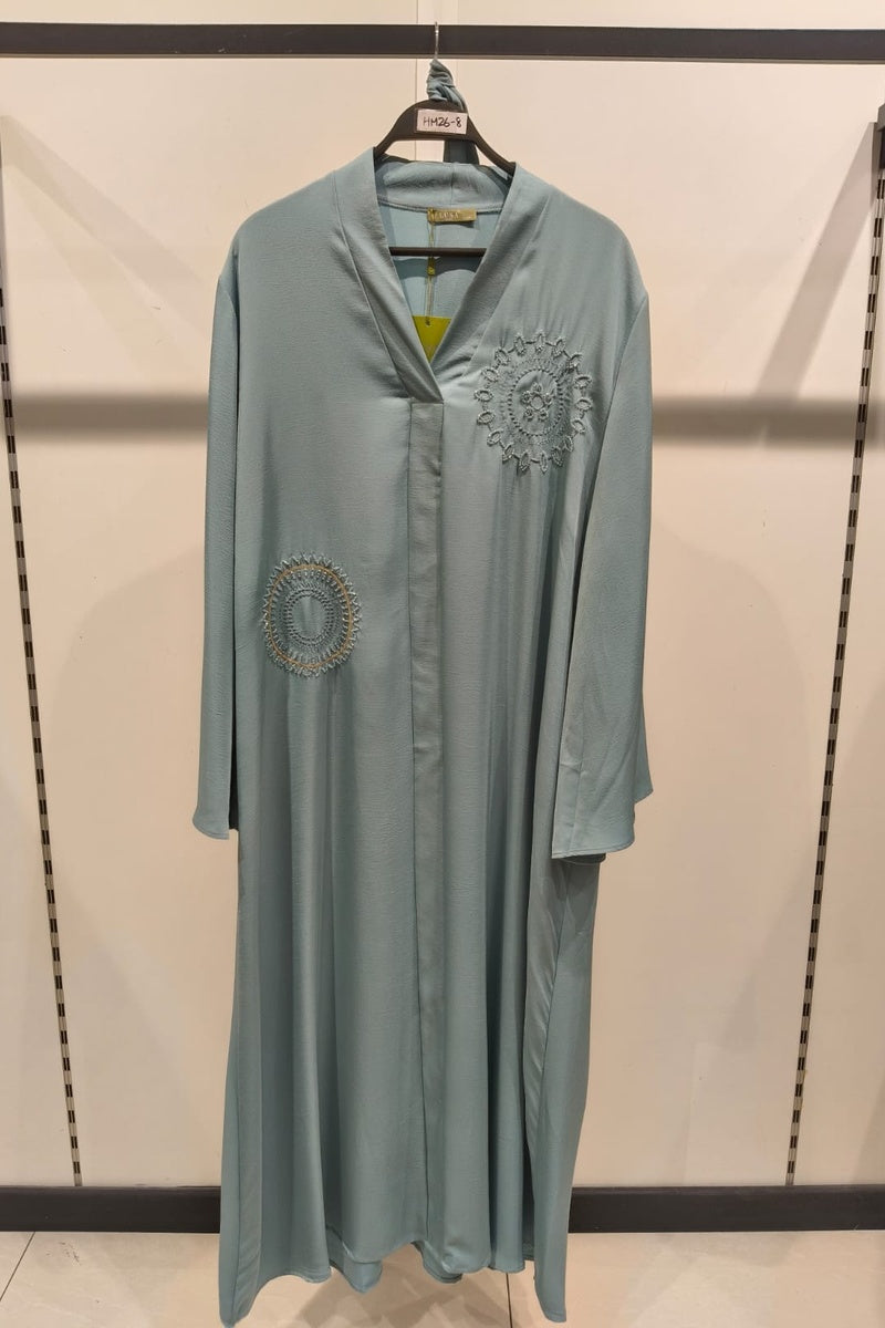 Abaya longue unie avec broderie strass et ceinture