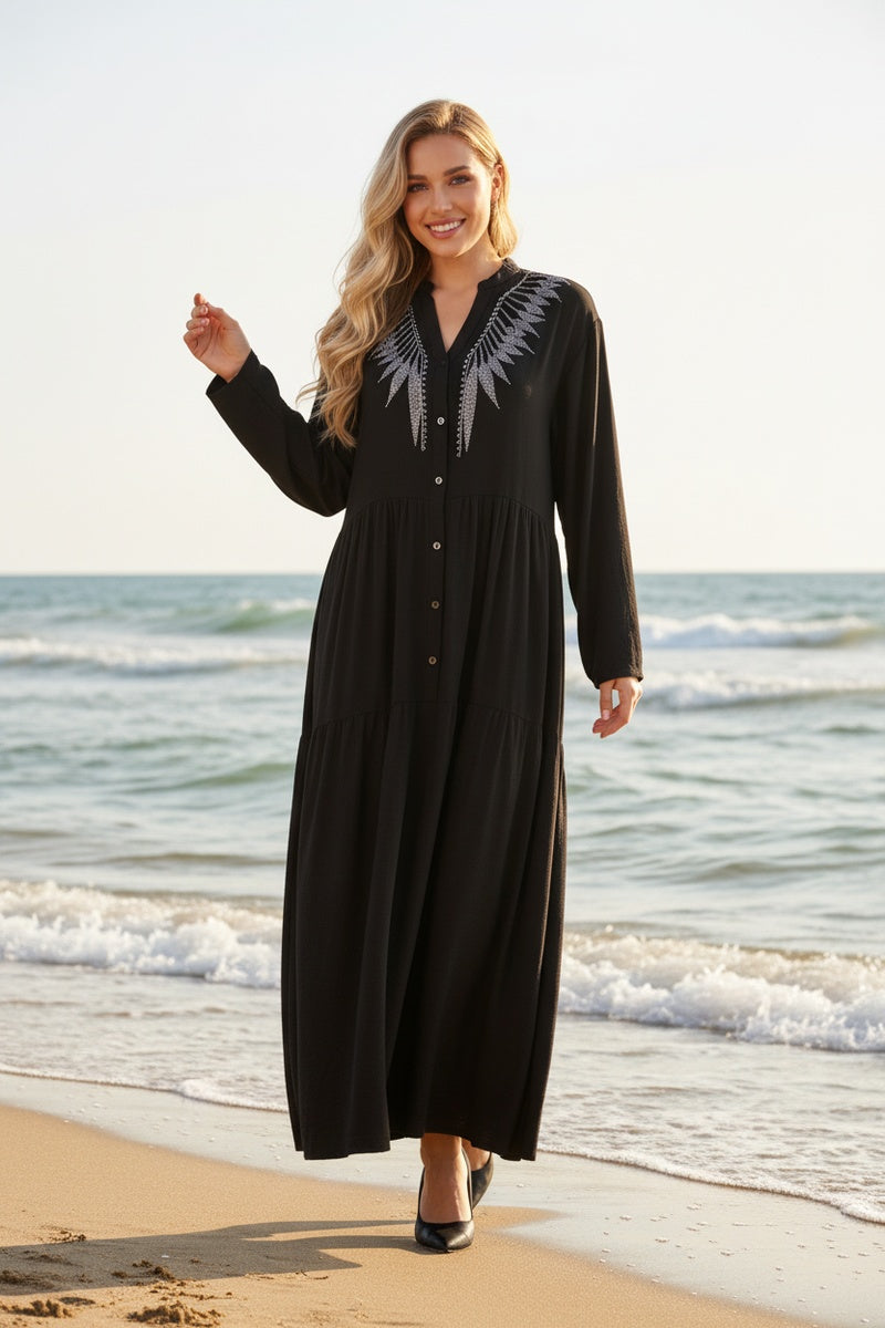 Robe longue unie avec boutons et strass fleurie