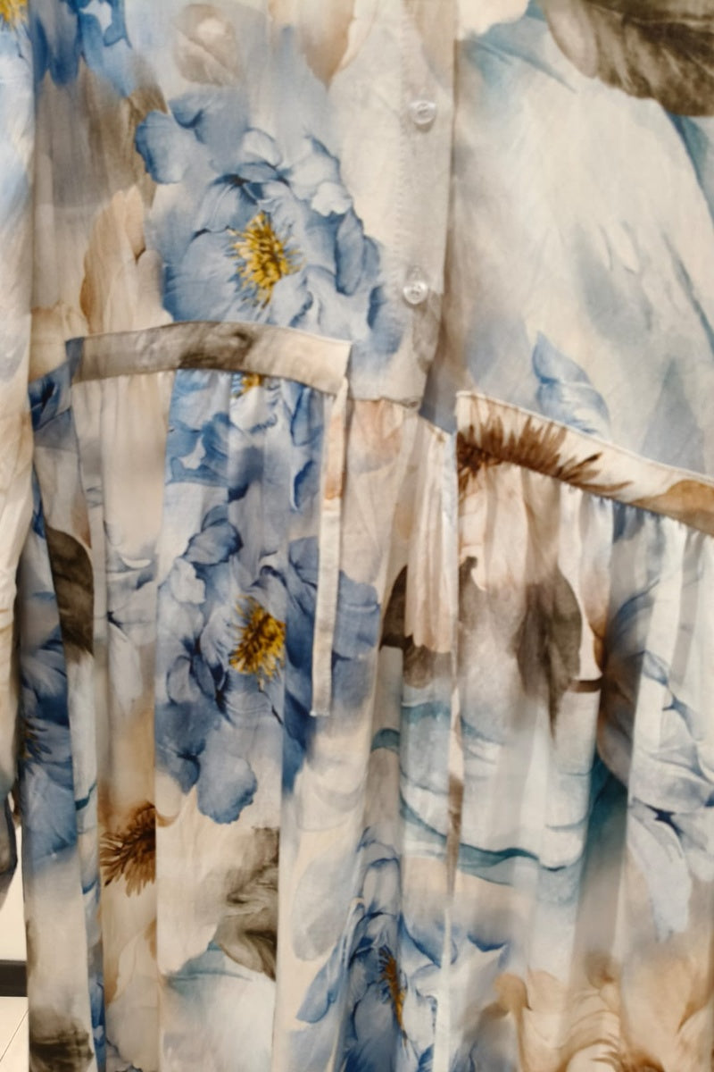 Robe longue imprimée fleurie avec ceinture ajustable