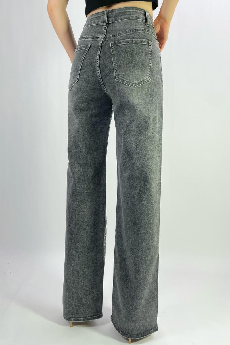 Jean premium coupe droite stretch avec strass nuage T36-T46