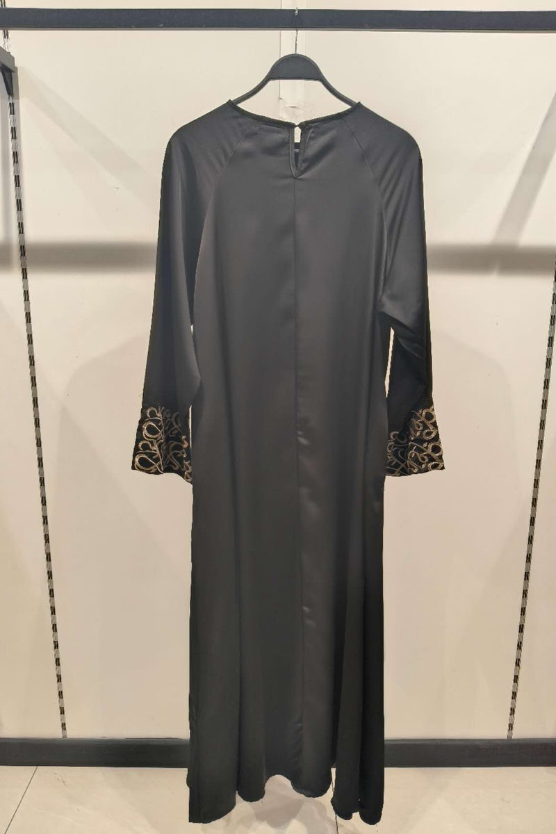 Abaya longue unie avec broderie fleurie