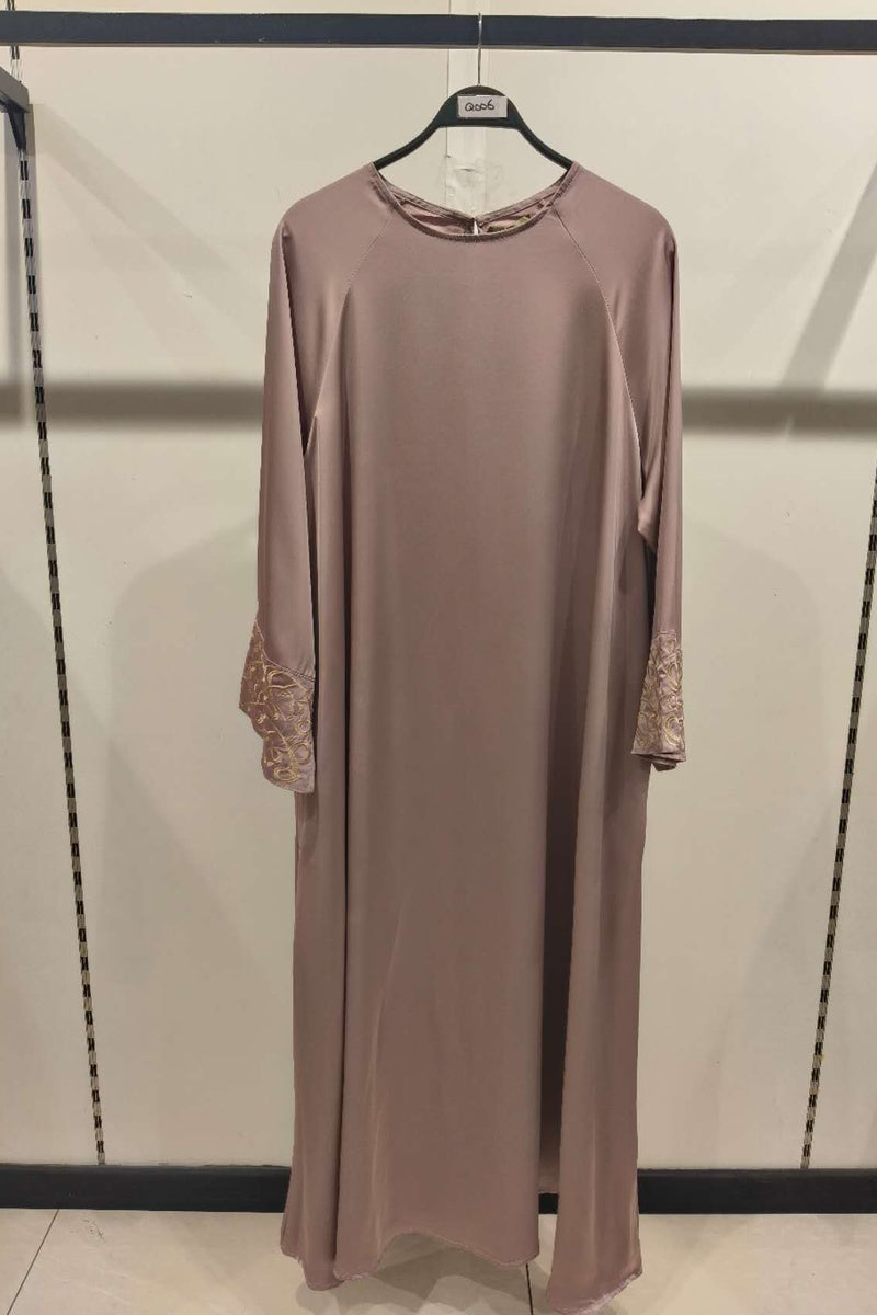 Abaya longue unie avec broderie fleurie
