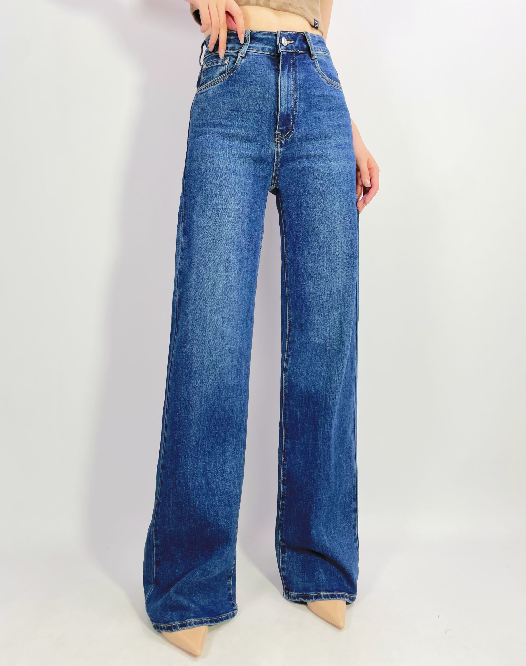 L8842_BLEU_(1)