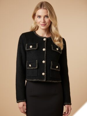 Veste courte fausse fourrure avec boutons perlée 128